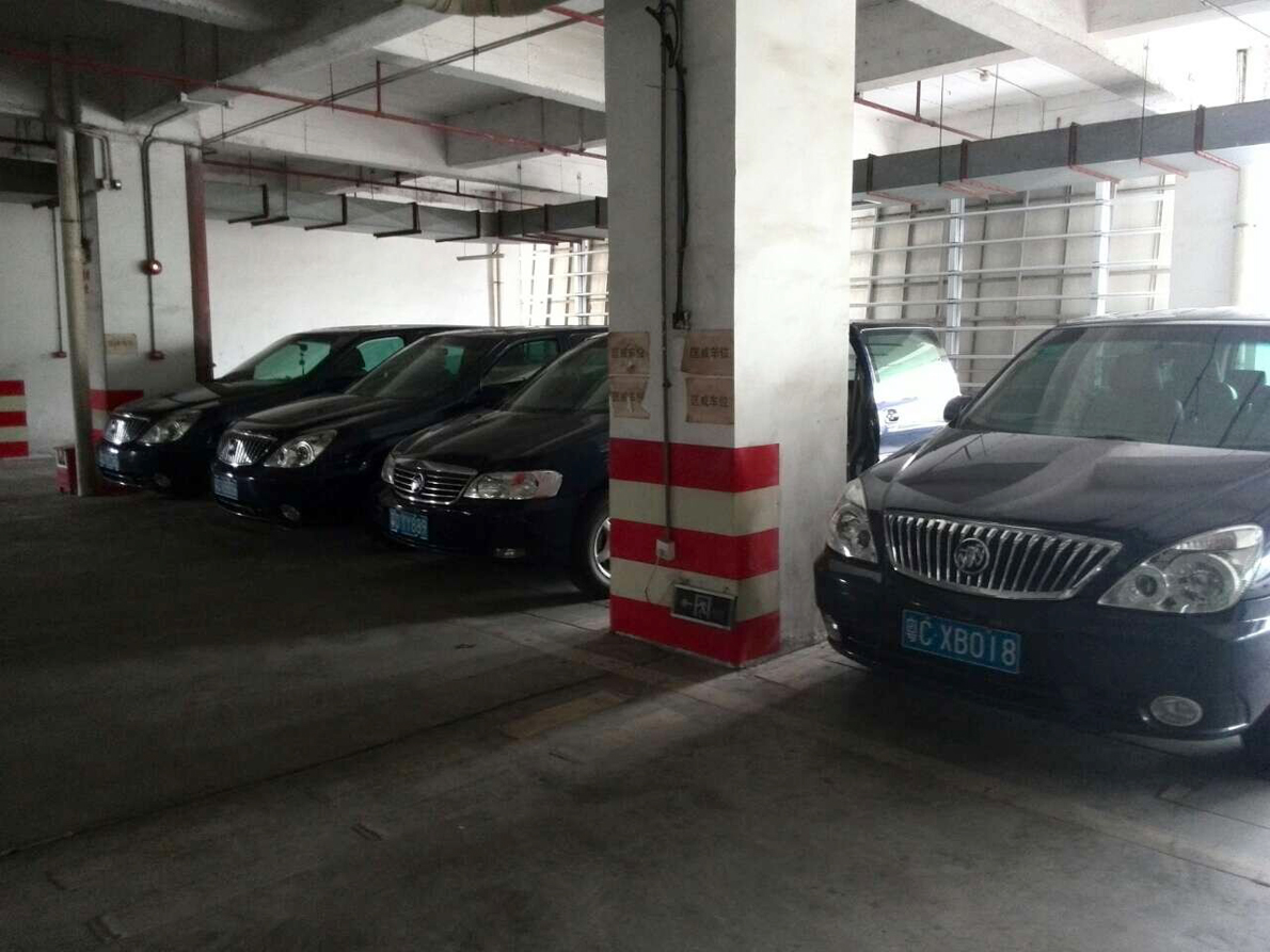 信帮别克车